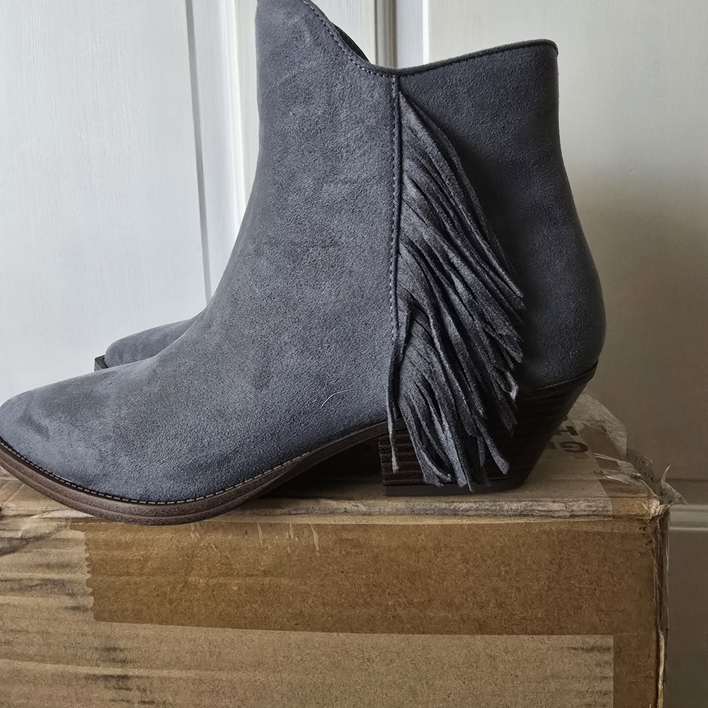 Shoe Dazzle Charcoal Fringe Ankle Boots